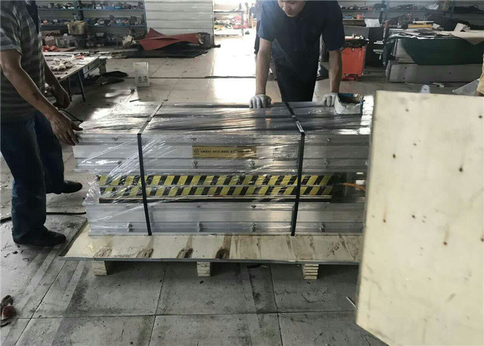Comix Rubber Conveyor Belt Vulcanizing Machine Conveyor Conveyor Belt Technology