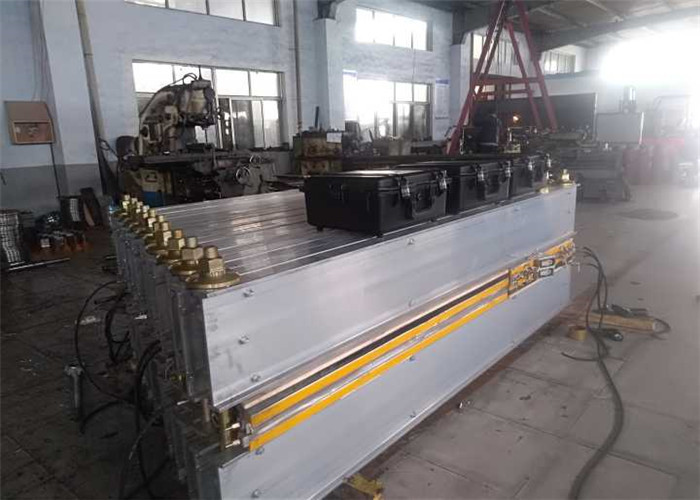 High Speed Vulcanizing Machine For Conveyor Belt 1070mm×1420mm Heating Platen